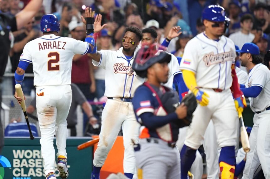 Venezuela y Japón se enfrentan por un lugar en las semifinales del Clásico Mundial Béisbol