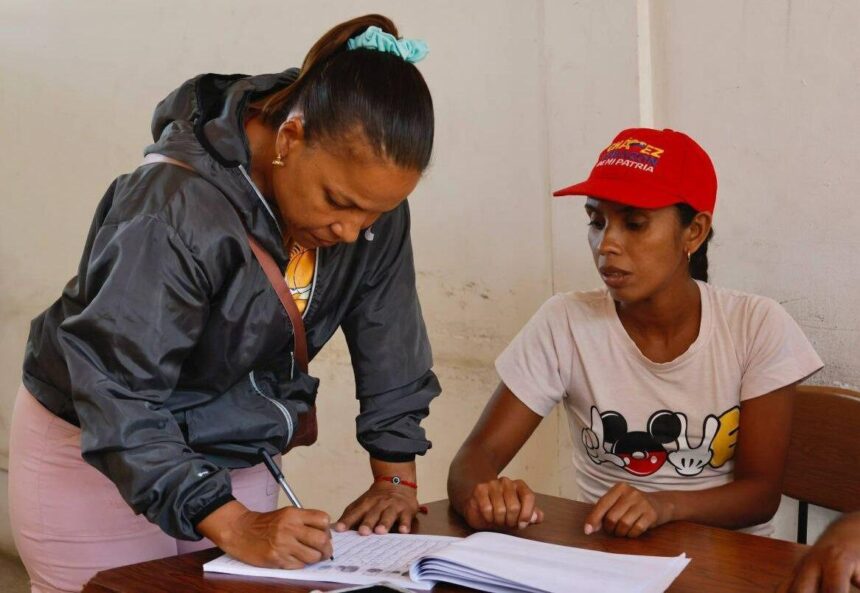 Secretario del PSUV: Hay estados que superaron 35% del padrón electoral en participación