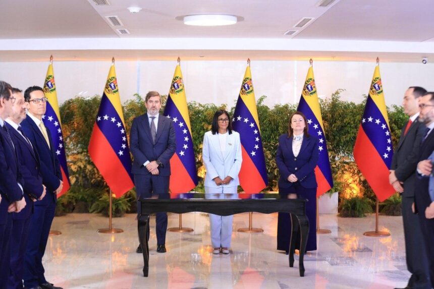 Venezuela firmó convenio energético con empresas Repsol de España y Eni de Italia para Consorcio Cardón IV