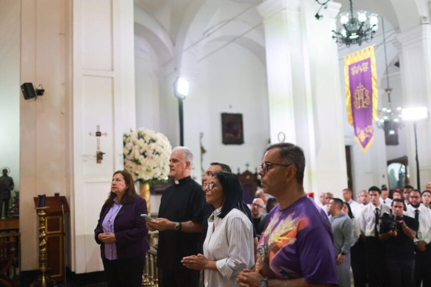Comunión espiritual y reencuentro para el bienestar de la Patria