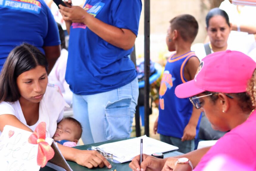 Más de 800 familias de Comuna Nuestra Eulalia Buroz recibieron atención integral
