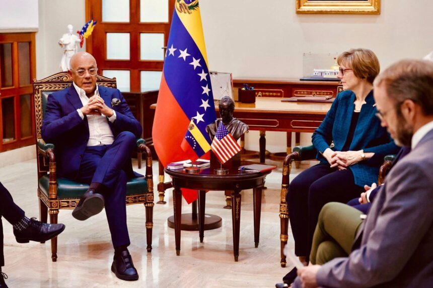 Parlamento Nacional recibe a encargada de Negocios y a comité de Relaciones Exteriores de EE.UU