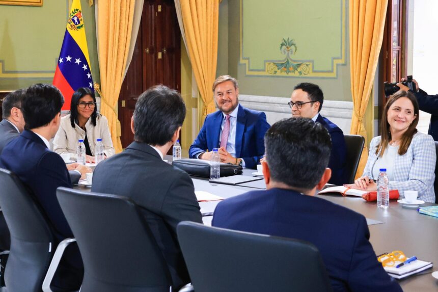 Reabrirán Embajada de Venezuela en EEUU