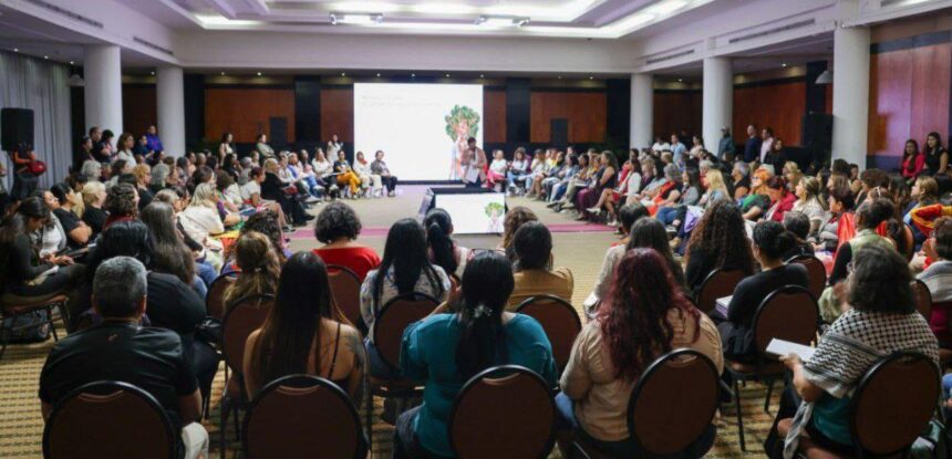 Instalado I Encuentro de las Brigadas Internacionales de Mujeres «Cilia Flores»