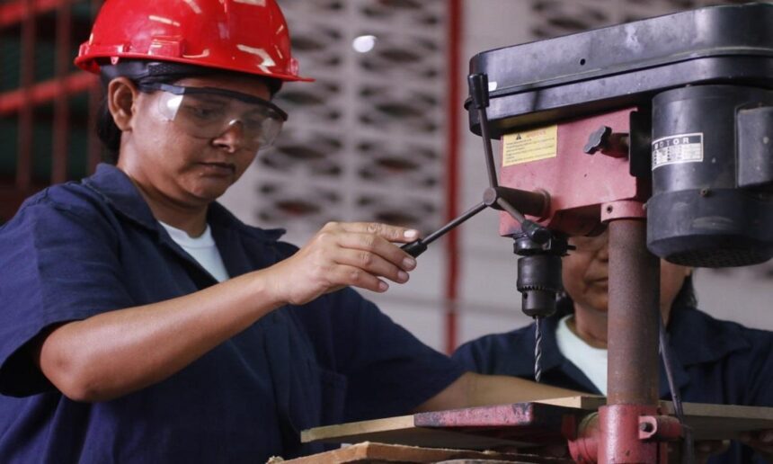 Inces atendió a 99 mil 203 mujeres en el primer trimestre de 2026