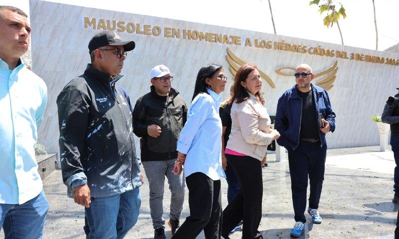 Inauguran monumento en honor a los héroes y heroínas del 3 de enero en el Cementerio General del Sur