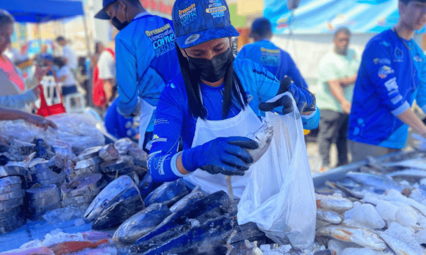 Despliegan más de mil puntos de distribución de pescado en Semana Santa