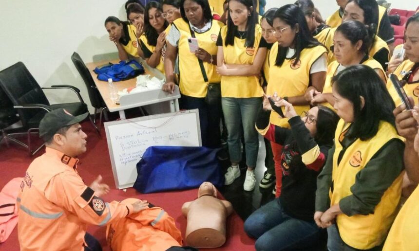 Capacitan en Primeros Auxilios a Grupos Religiosos para Semana Santa 2026