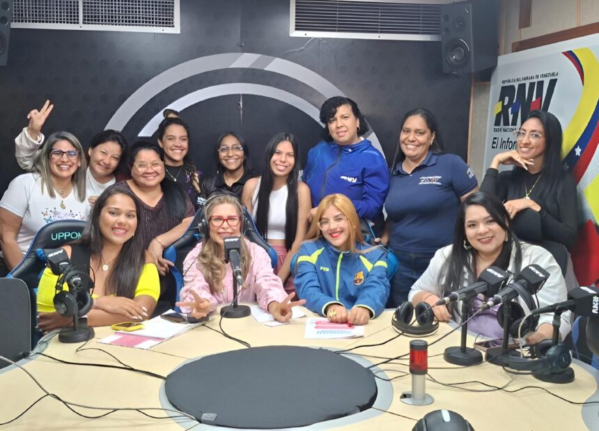 Radiotom cerró jornada con la mujer como eje central del ejercicio de democracia directa