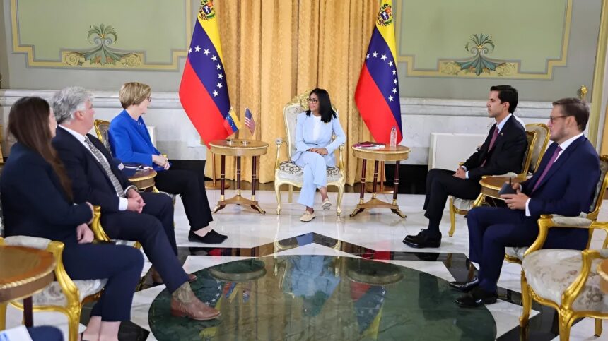Venezuela y EE. UU. trabajan en agenda conjunta para fortalecer cooperación