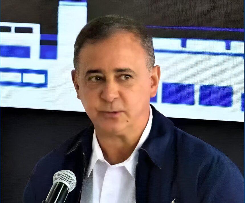 Rolando Alcalá, responsable del Ministerio de Energía Eléctrica