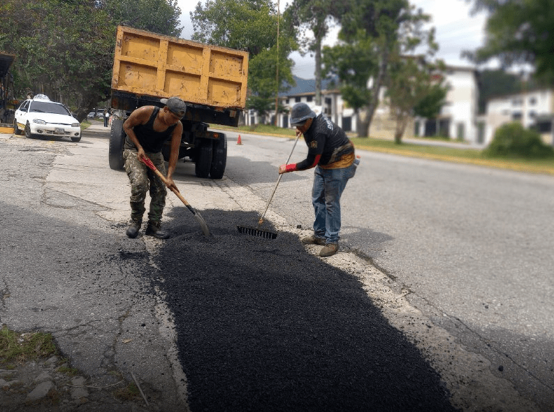 Alcaldía de Mérida supera las 895 toneladas de asfalto colocadas hasta la fecha