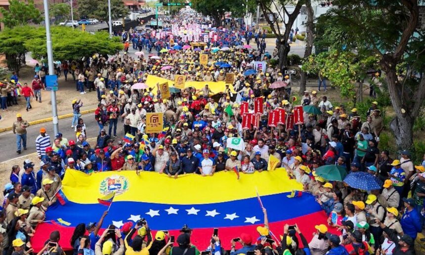Clase obrera realiza Movilización por la Paz y Soberanía en Bolívar