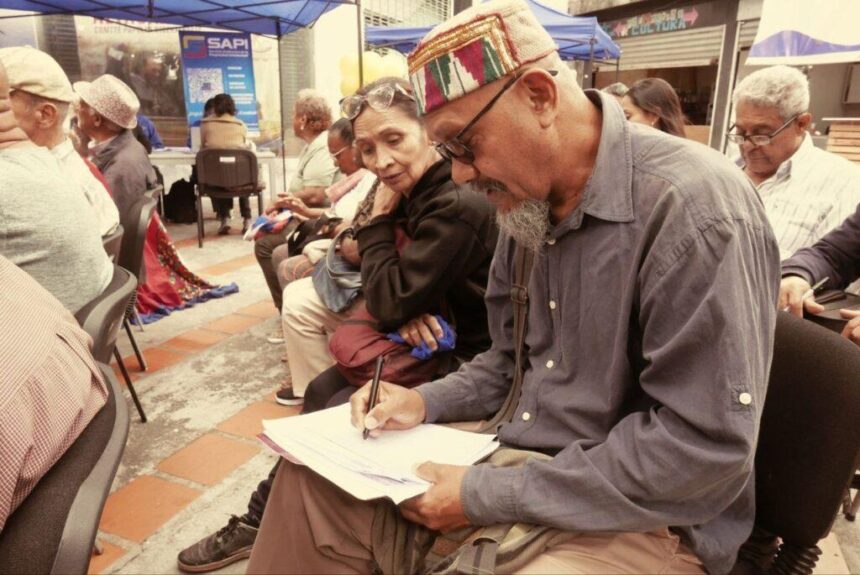 Gran Misión Viva Venezuela y SAPI impulsan protección jurídica de creadoras y creadores venezolanos