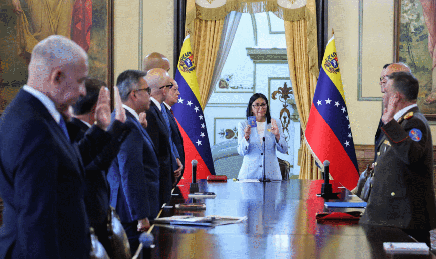 Nuevas autoridades del Gabinete Ejecutivo son juramentadas para fortalecer la gestión pública