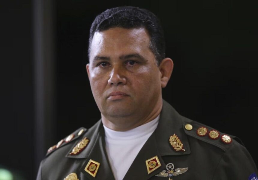 Presidenta (E) Delcy Rodríguez designa a Gustavo González López como ministro para la Defensa