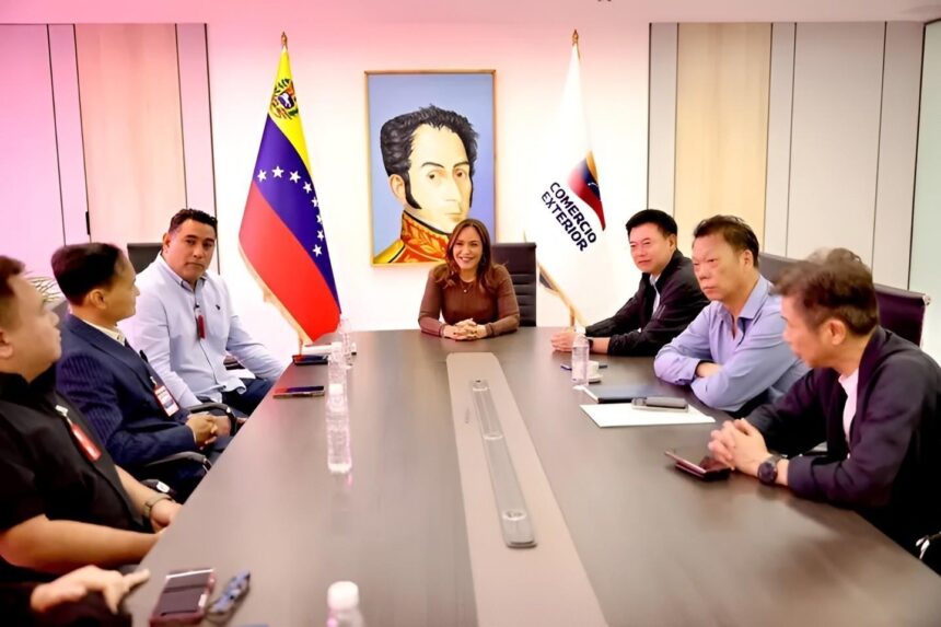 Ministra Coromoto Godoy se reúne con empresarios de China para impulsar comercio bilateral