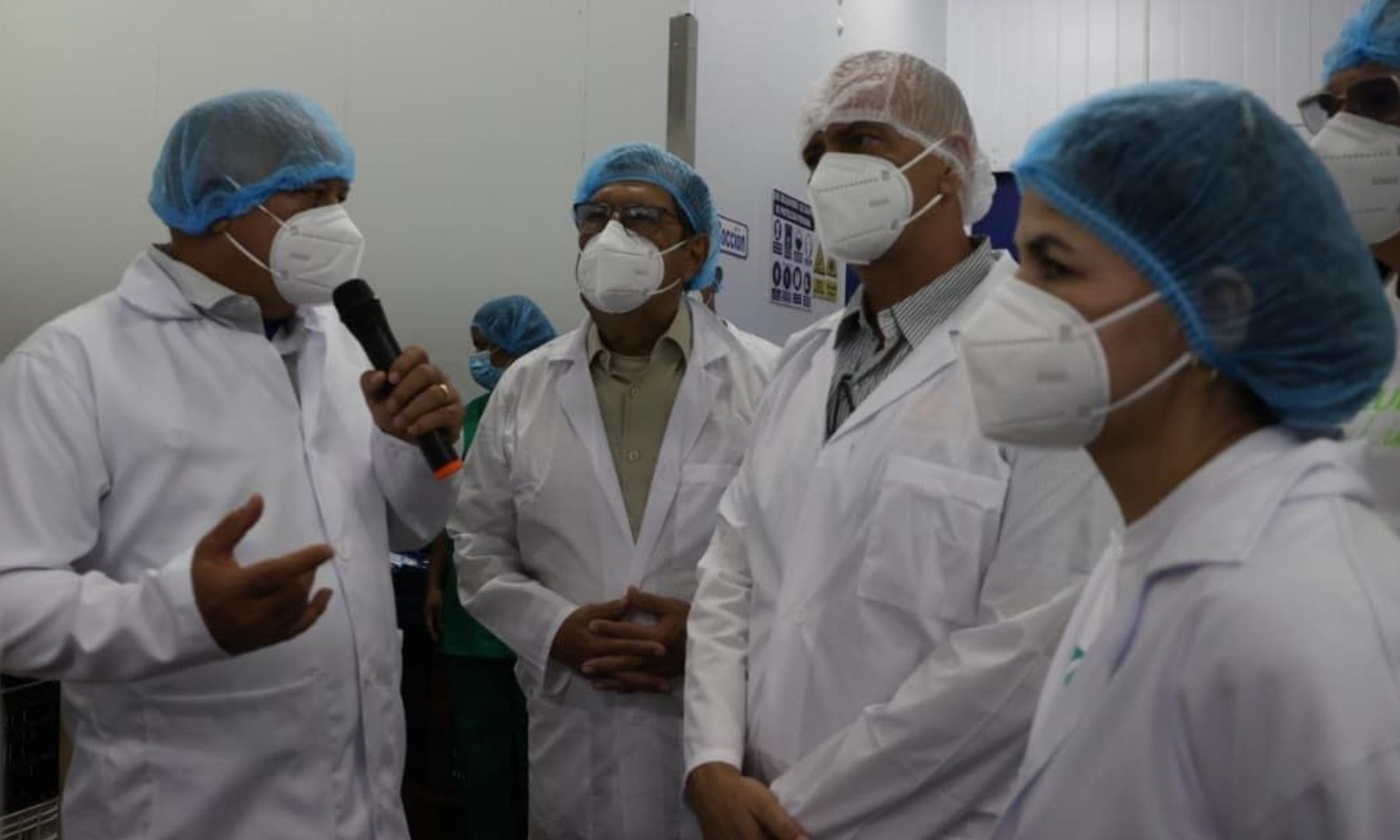 Vicepresidente sectorial Cabello recorrió las instalaciones de la Planta Avícola Amanacu
