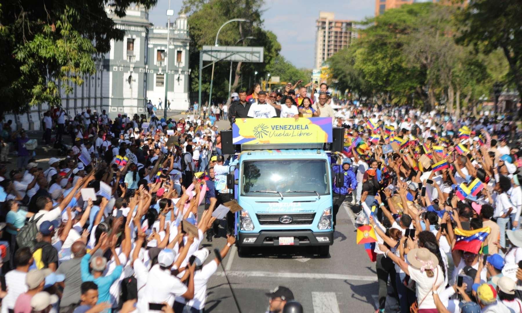 Presidenta Encargada llegó a Aragua con la caravana de la Gran Peregrinación por el cese de las sanciones