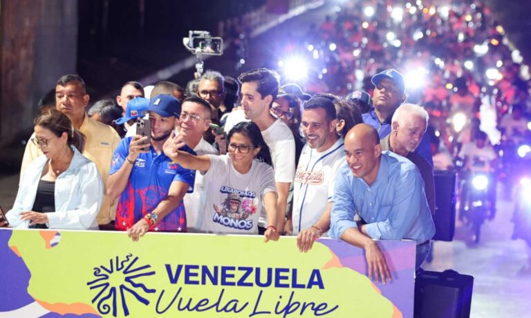 Presidenta (E) Delcy Rodríguez llegó a La Guaira para avanzar con Gran Peregrinación Nacional