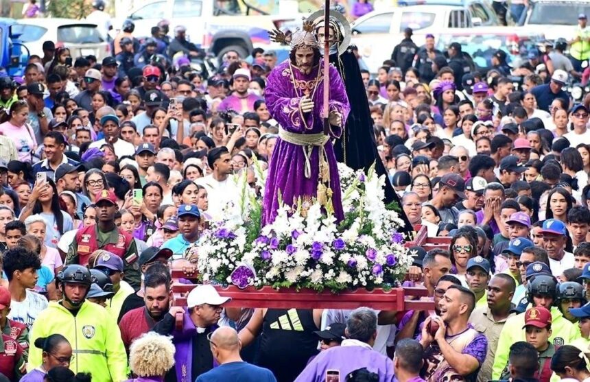 El Nazareno Peregrino de Catia la Mar congregó a las familias guaireñas