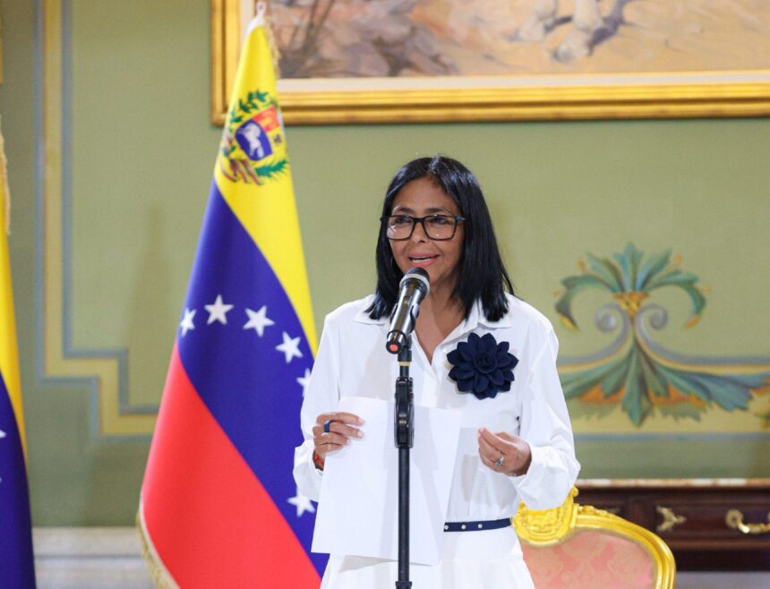«Venezuela debe avanzar sin sanciones»: Llamado de la presidenta (E) Delcy Rodríguez