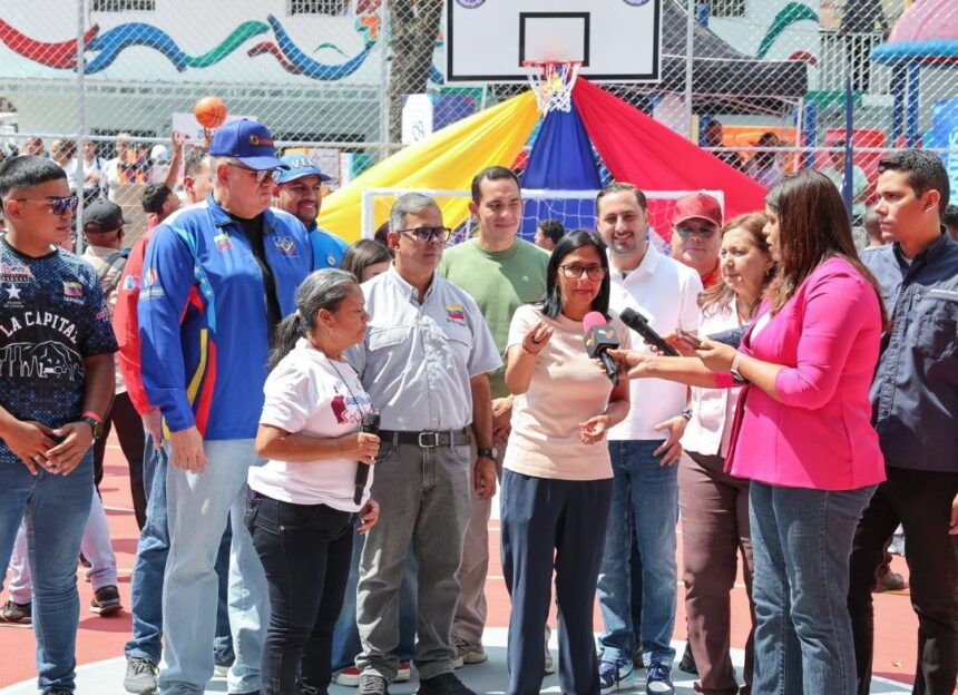 Presidenta (E) Delcy Rodríguez exige el cese de las sanciones contra Venezuela