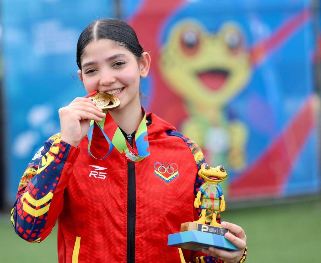 Nancy Haidar brilla con oro en taekwondo en los Juegos Suramericanos de la Juventud