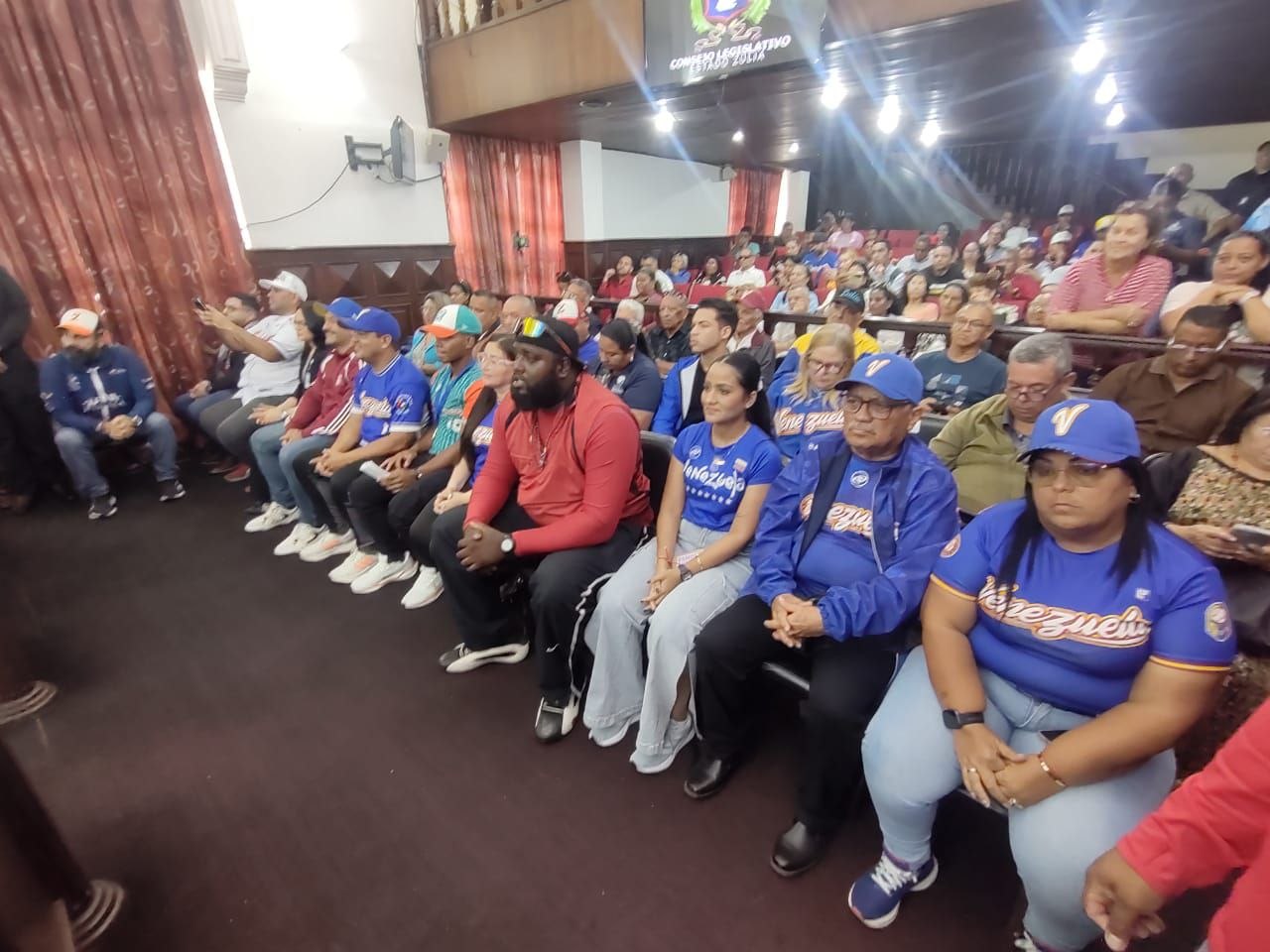 Zulia rinde tributo a la Selección Nacional de Béisbol tras el histórico triunfo mundial