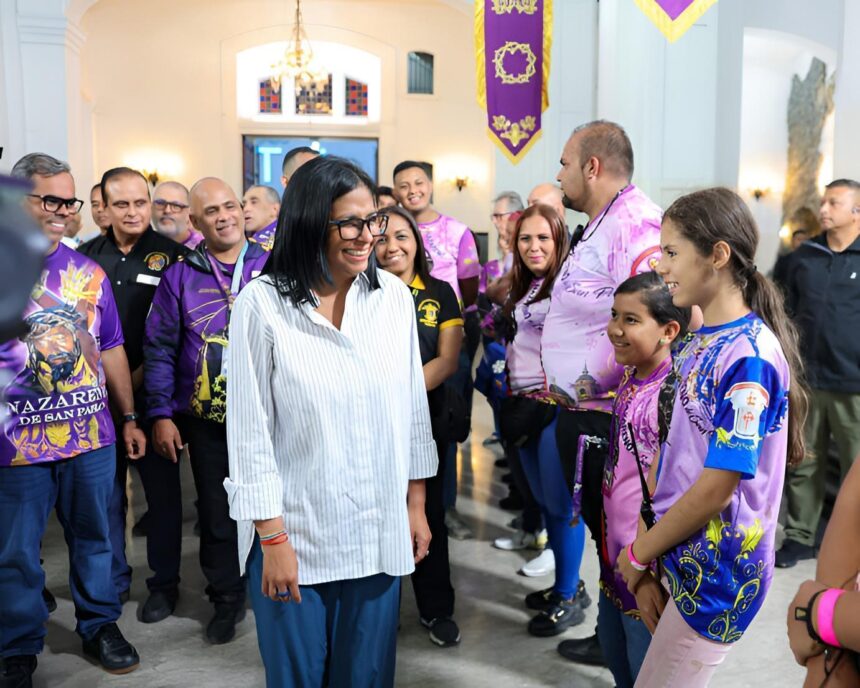 Presidenta (E) Delcy Rodríguez llama al encuentro en el Día del Nazareno de San Pablo