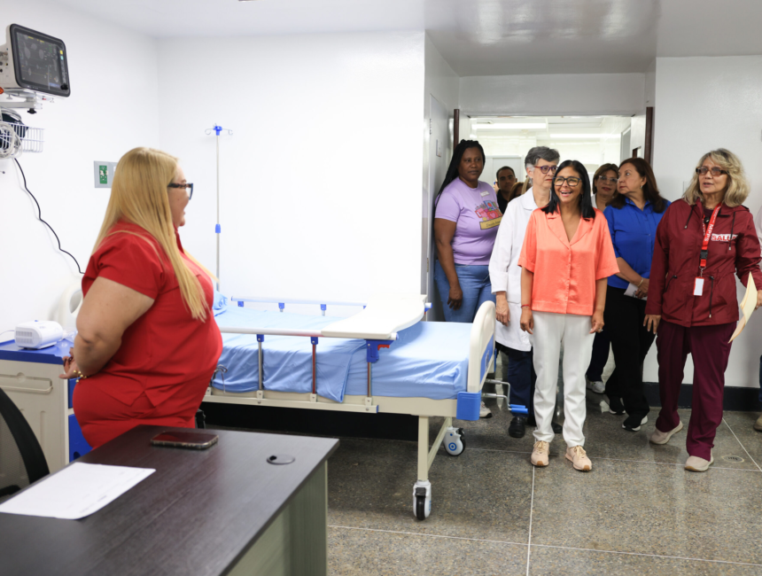 Presidenta (E) Delcy Rodríguez entrega rehabilitado el CDI-SRI «Alberto Rudas Mezones» de la parroquia El Recreo