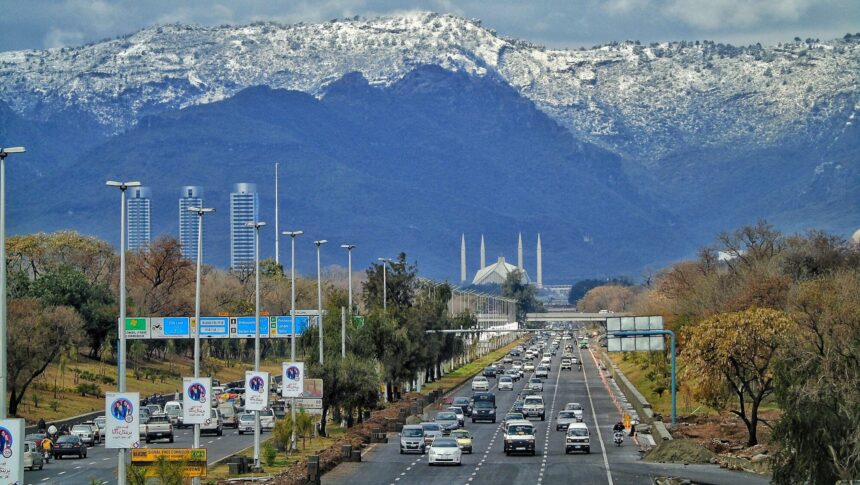 EE. UU. e Irán negocian alto el fuego en Pakistán