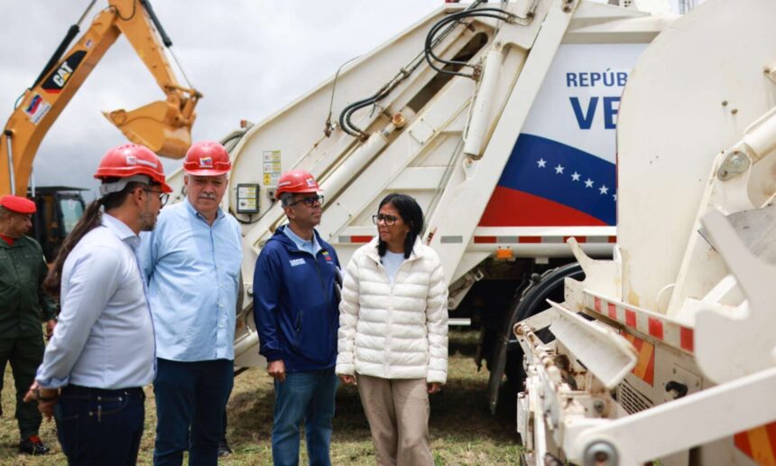 Presidenta (E) Delcy Rodríguez insta a la conciencia ciudadana para la disposición de desechos