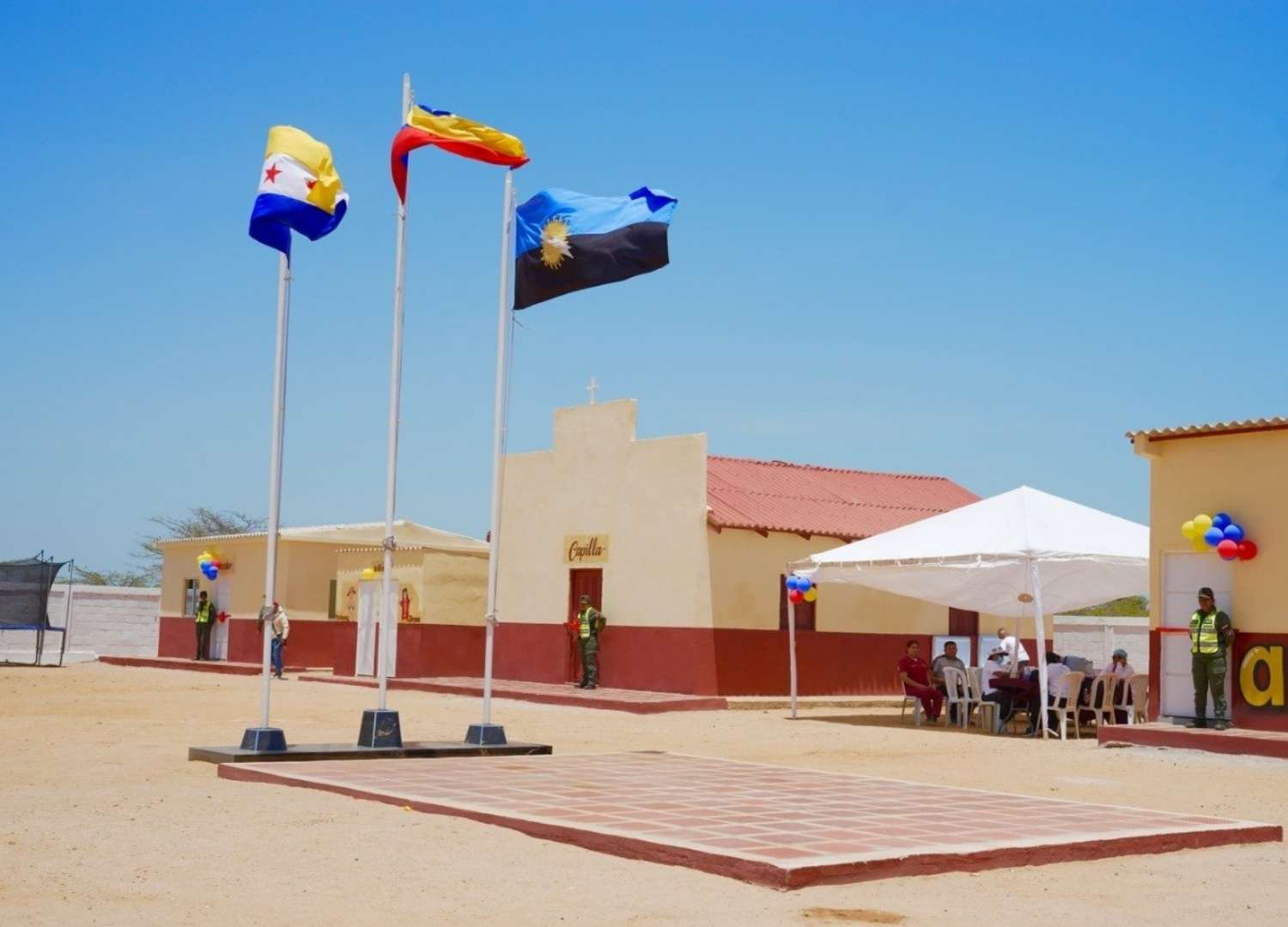 Gobierno Bolivariano inauguró escuela básica estadal fronteriza en la alta guajira