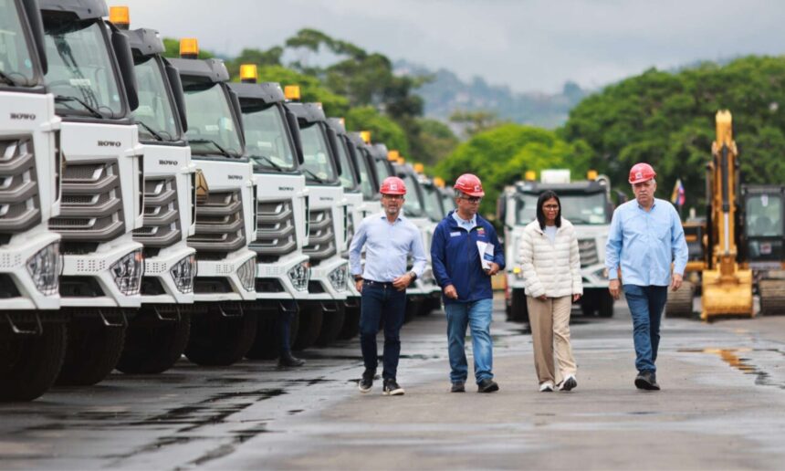 Gobierno nacional despliega 45 camiones compactadores de última generación para fortalecer el aseo urbano en el país