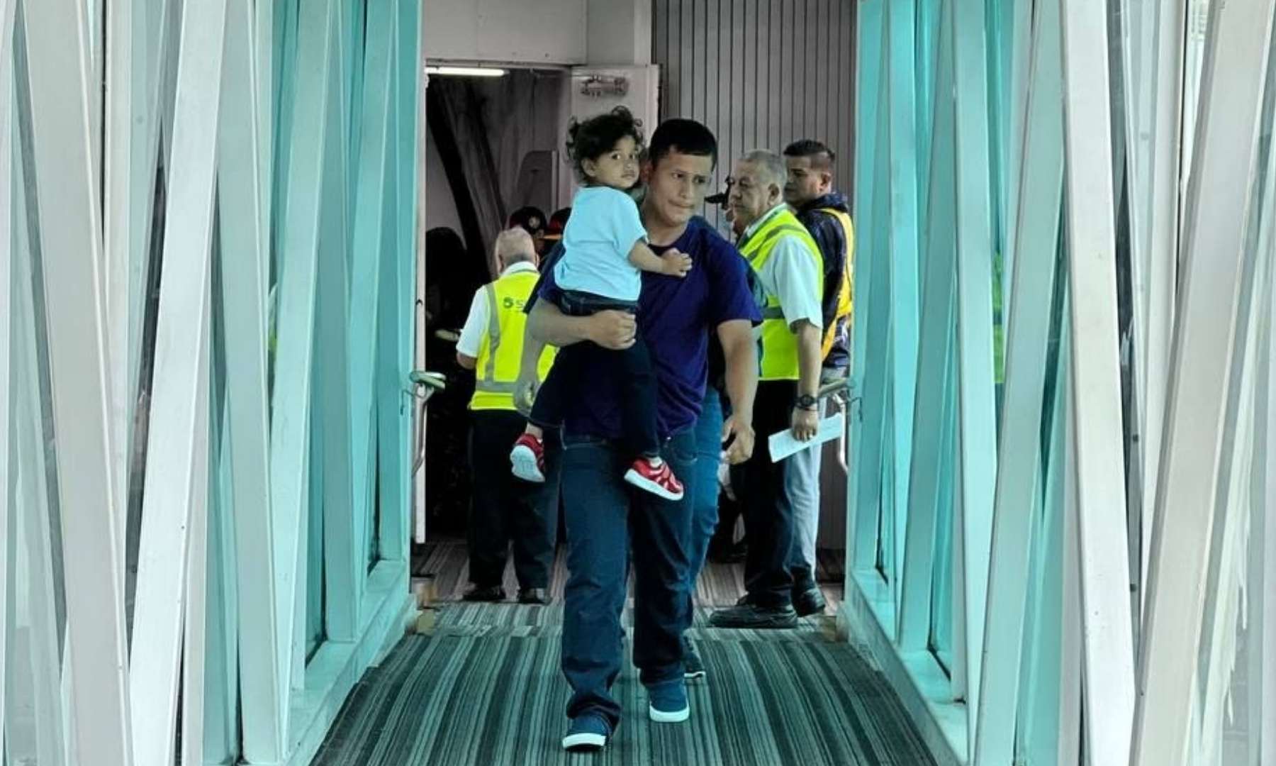 Aterrizó nuevo vuelo de la Gran Misión Vuelta a Patria con 157 migrantes repatriados