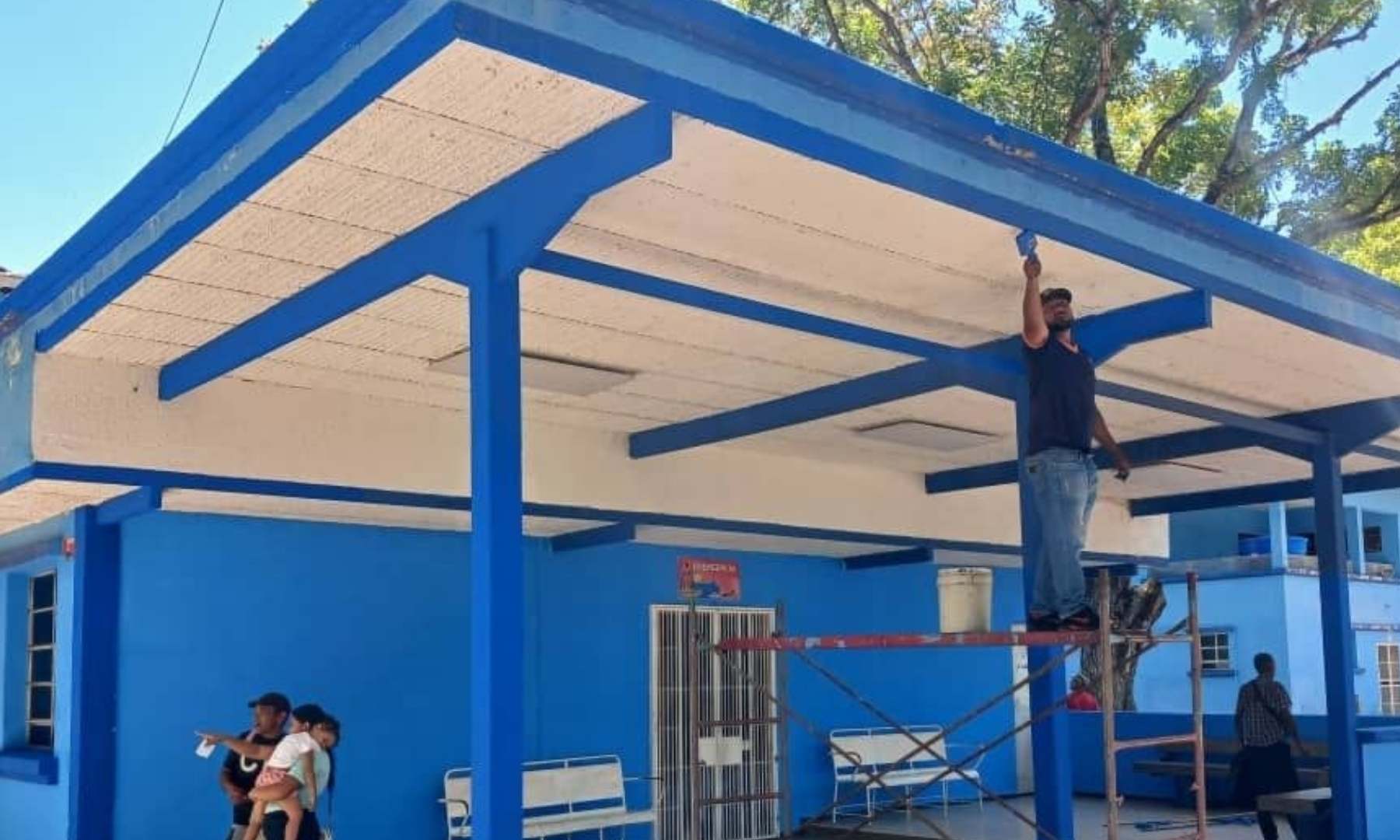 Sanearon espacios exteriores del Hospital Dr. Carlos Sanda de Carlos Arvelo