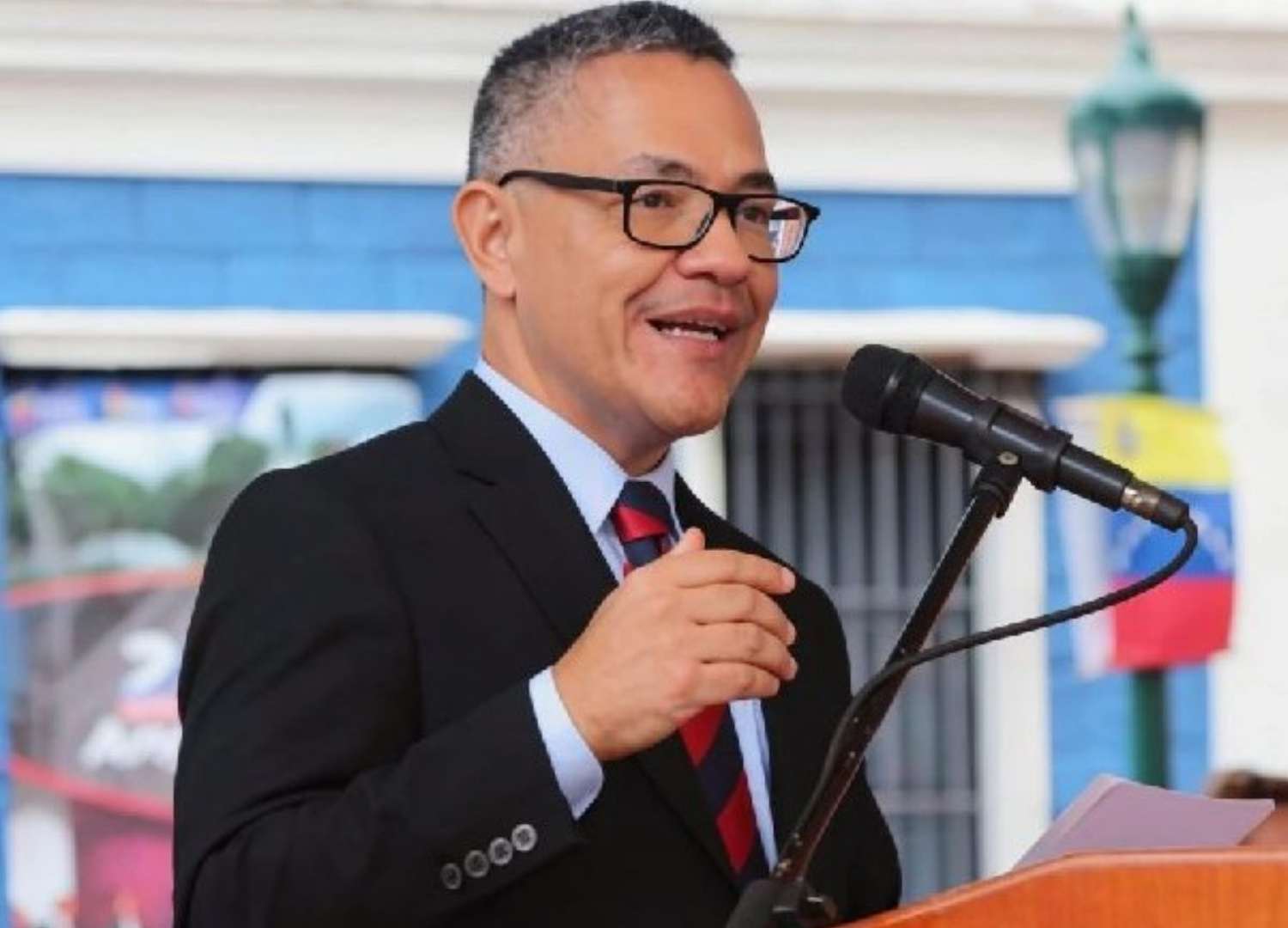 AN designó a Ernesto Villegas como embajador ante la Unesco