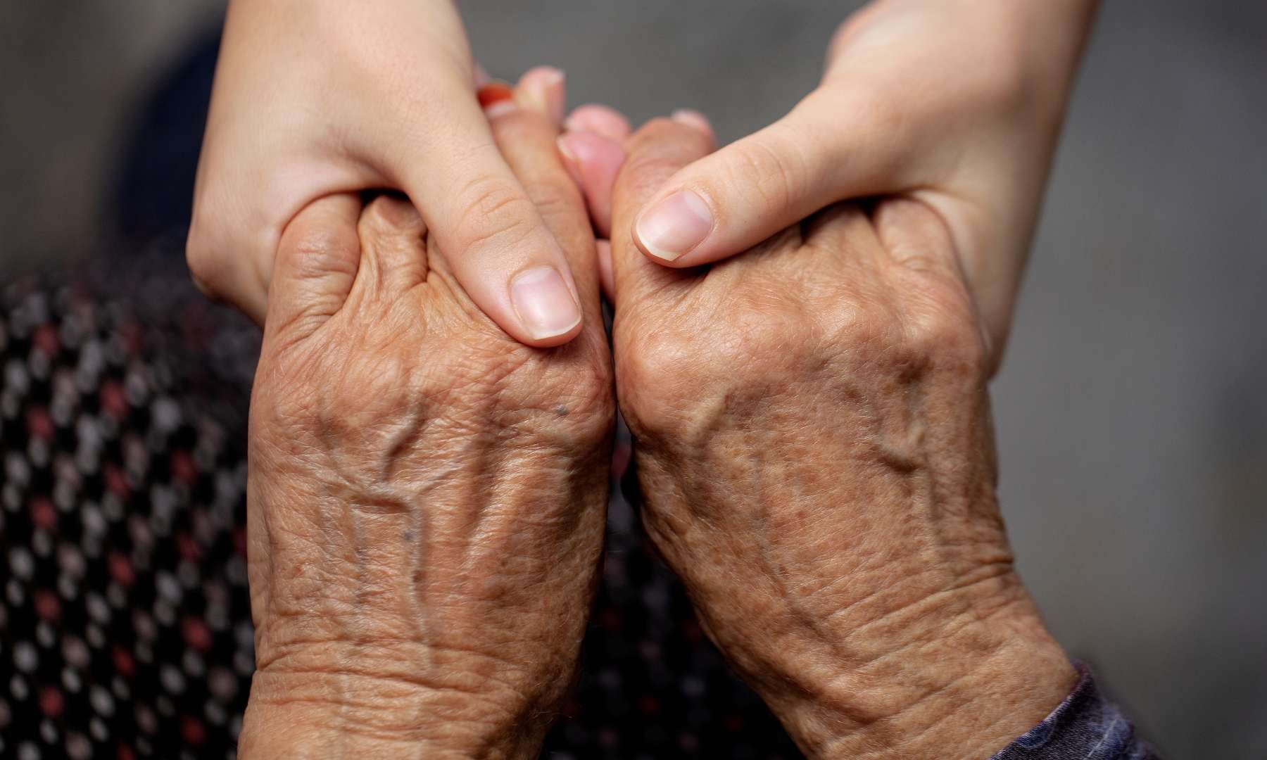 Inició despliegue Brigadas de Atención Integral de abuelos y abuelas en todo el país
