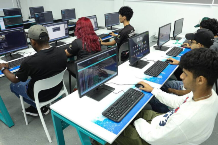 Inicia programa de la Red Nacional de Desarrollo de Software para militantes del PSUV