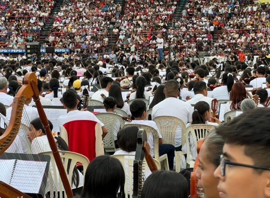 Más de 6.000 jóvenes celebraron los 50 años de El Sistema con histórico concierto en Barquisimeto