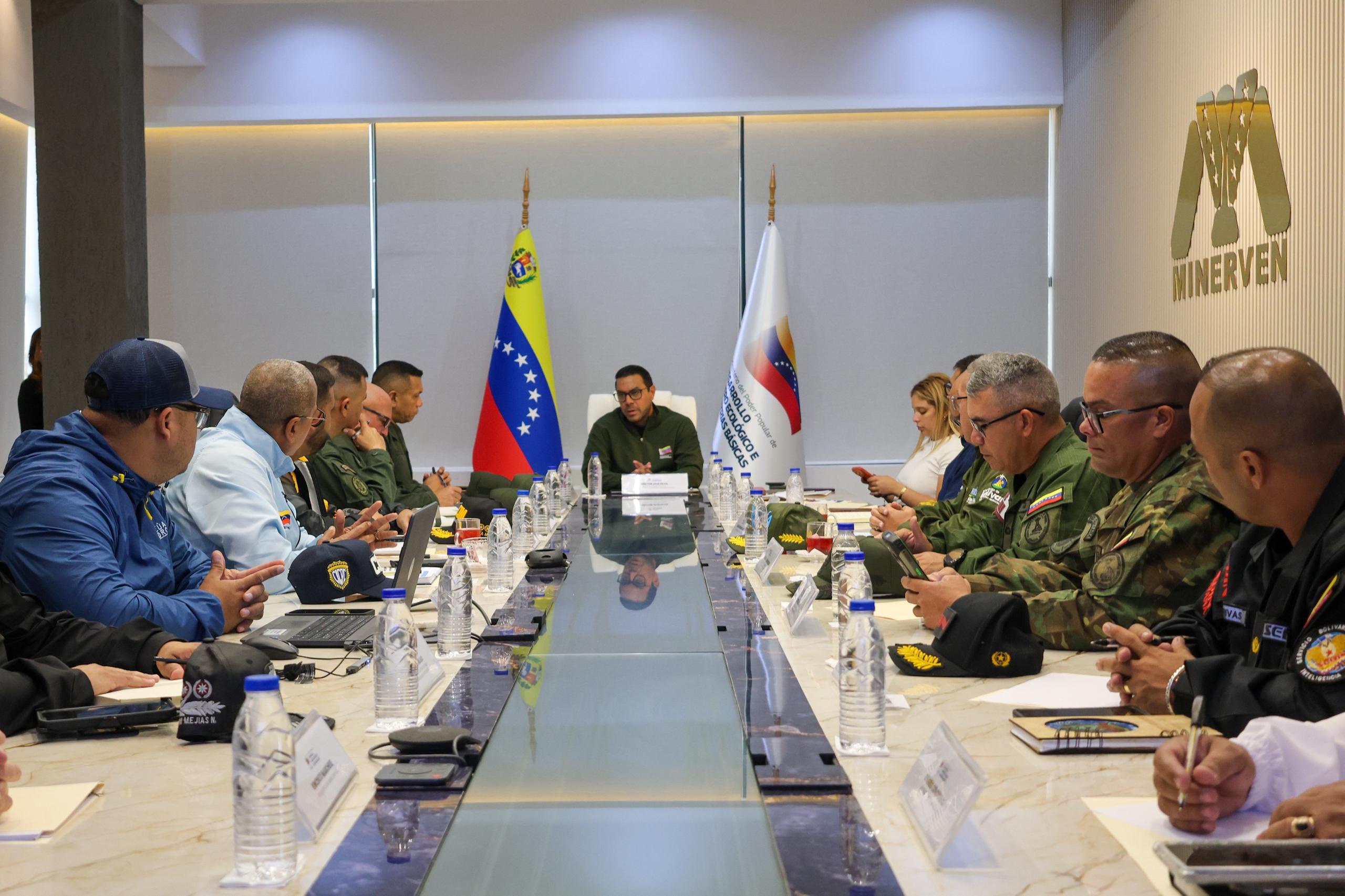 Avanzan en la creación de Puntos de Atención al Minero tras encuentro de seguridad en Bolívar