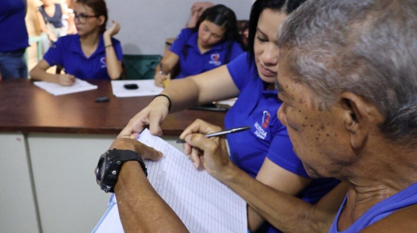 Registro Civil atendió a más de 200 personas en jornada especial en Lomas del Sur