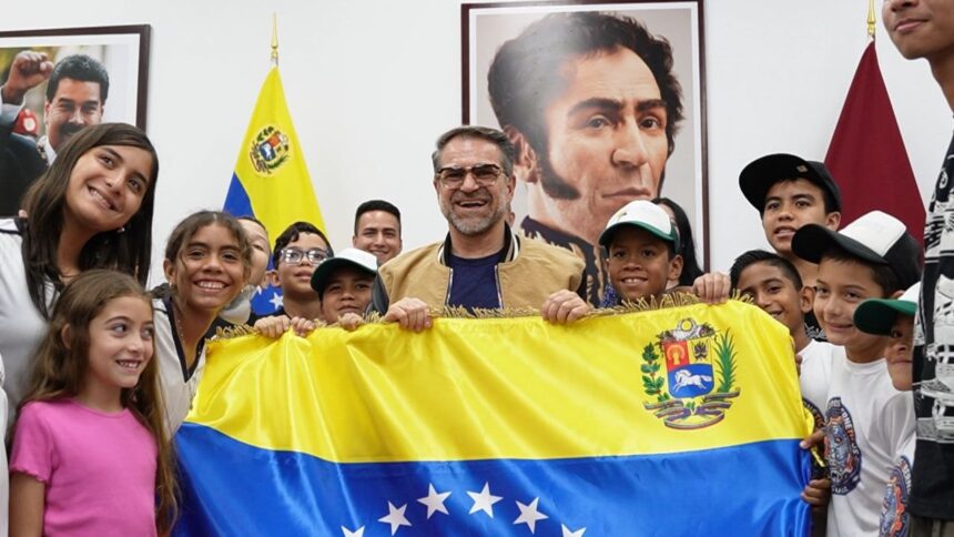Carabobo recibió delegación que participará en Olimpiadas Nacionales de Robótica Creativa 2026