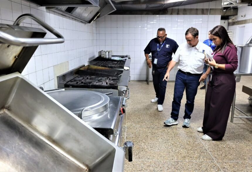 Supervisan áreas operativas y de atención del Aeropuerto de Maiquetía