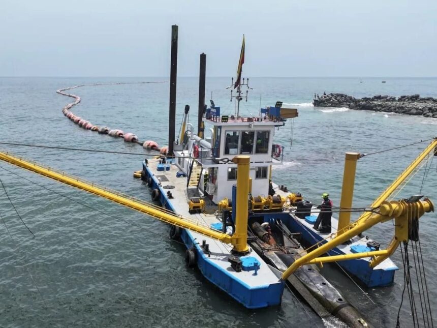 Arranca dragado en el muelle pesquero de La Zorra en La Guaira