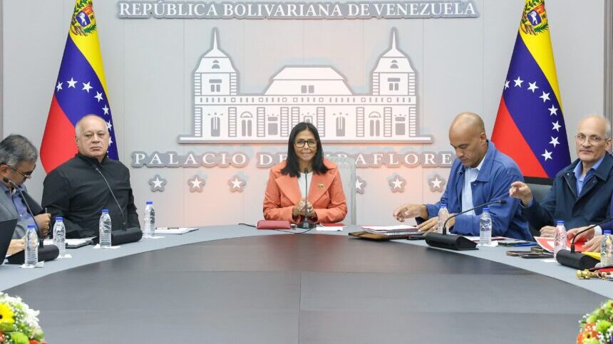 Mandataria (E) nombra a Héctor Rodríguez Comisionado Presidencial para la Reestructuración del Gobierno
