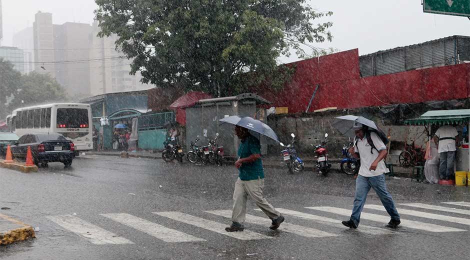 Precipitaciones de intensidad variable afectarán este lunes a varios estados del país