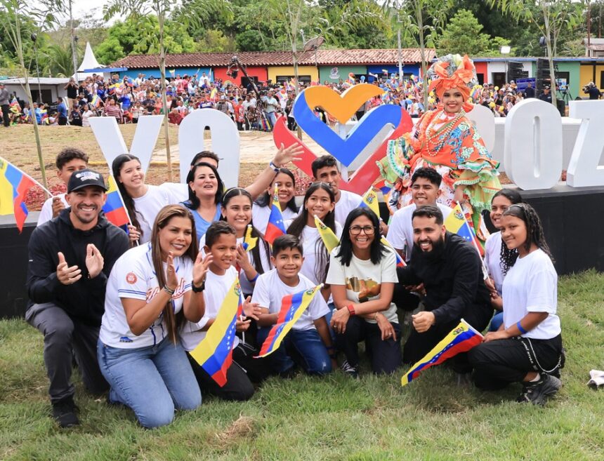 Gobierno nacional dará respuesta a más de 41 mil jóvenes registrados en portal Venezuela Renace