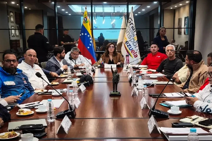 Avanzan labores de mantenimiento y recuperación en estaciones del Metro de Caracas